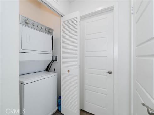 582 S Harbor Blvd , Santa Ana, CA