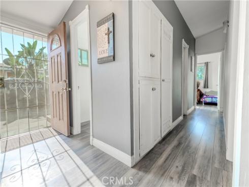 513  Nottingham   Avenue, Santa Ana, CA