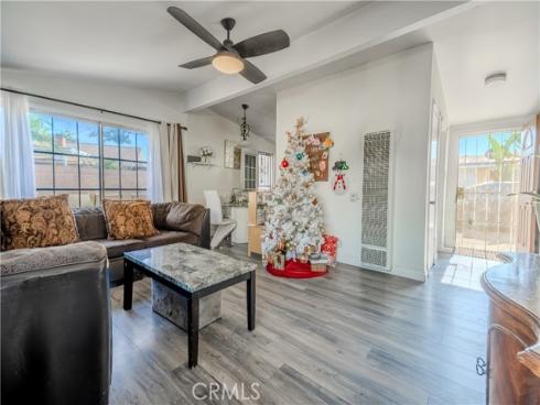 513  Nottingham   Avenue, Santa Ana, CA