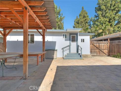1026 W Pine  , Santa Ana, CA