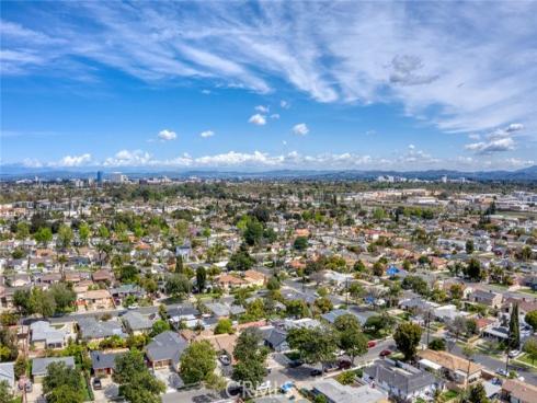 2005 W 11th , Santa Ana, CA