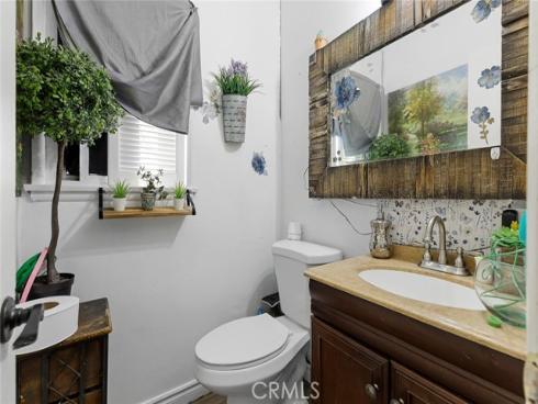 2005 W 11th , Santa Ana, CA