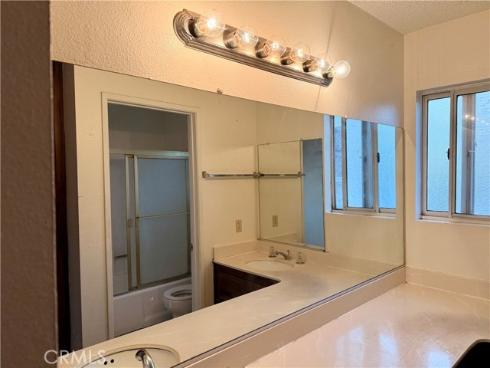 3100 Jeannie Cmn , Santa Ana, CA