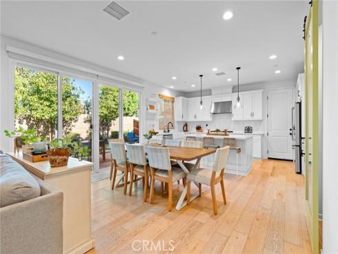 1605 E Buffalo , Santa Ana, CA