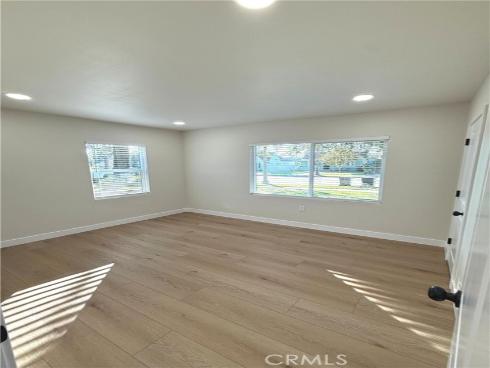 1207 S Van Ness , Santa Ana, CA