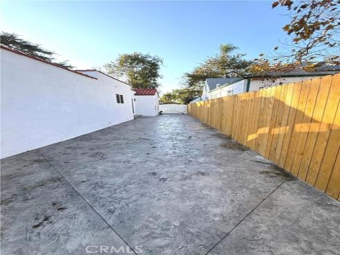 1207 S Van Ness , Santa Ana, CA