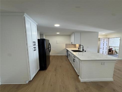 2511 W Sunflower F11 , Santa Ana, CA