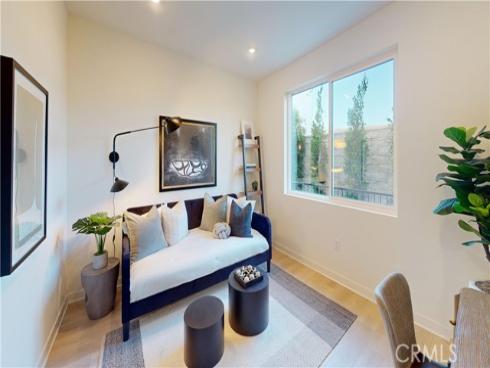 1814  E 1st  350  Street, Santa Ana, CA