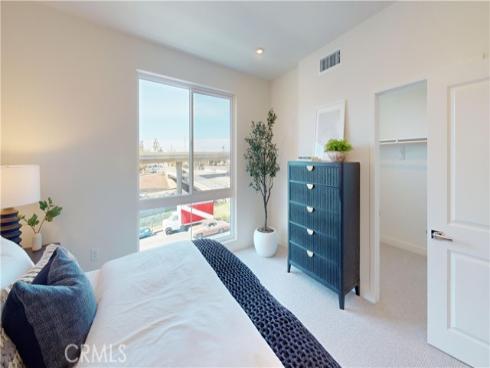 1814  E 1st  350  Street, Santa Ana, CA