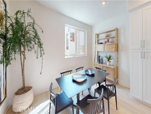 1814  E 1st  350  Street, Santa Ana, CA