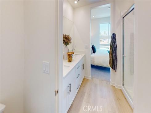 1814  E 1st  350  Street, Santa Ana, CA