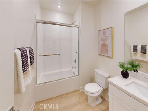 1814  E 1st  350  Street, Santa Ana, CA