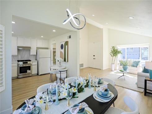 2301 W Manly  , Santa Ana, CA