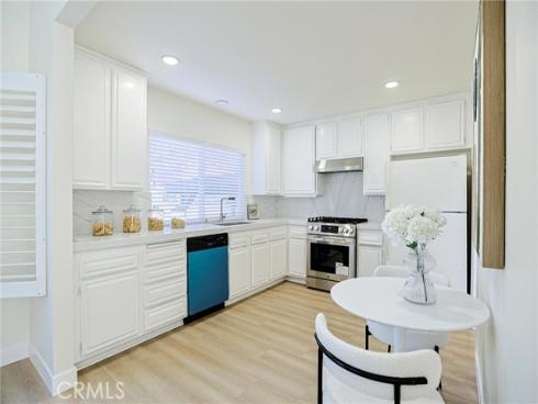 2301 W Manly  , Santa Ana, CA