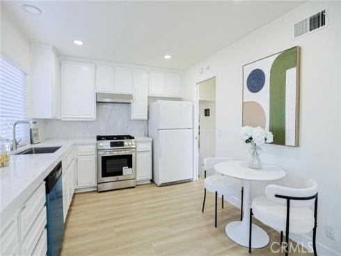 2301 W Manly  , Santa Ana, CA