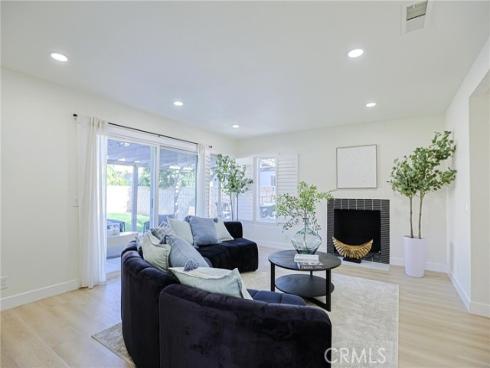 2301 W Manly  , Santa Ana, CA