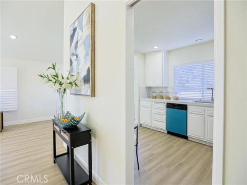 2301 W Manly  , Santa Ana, CA