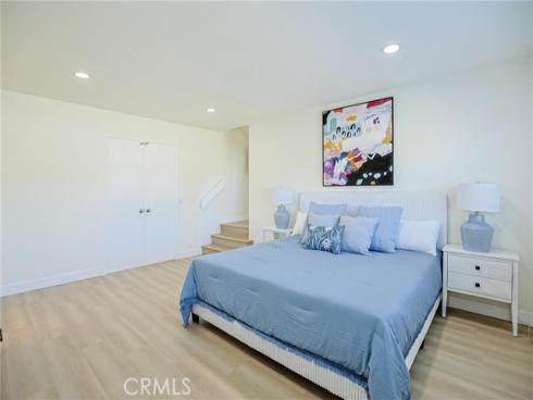 2301 W Manly  , Santa Ana, CA