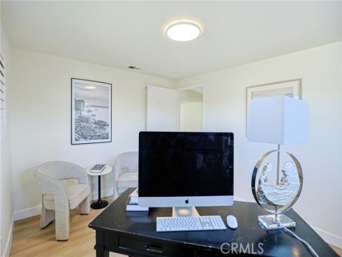 2301 W Manly  , Santa Ana, CA