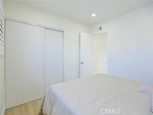 2301 W Manly  , Santa Ana, CA