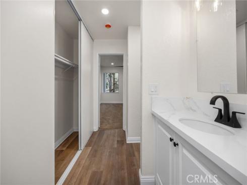 600 W 3rd B205 Street, Santa Ana, CA