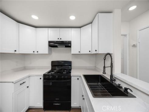 600 W 3rd B205 Street, Santa Ana, CA