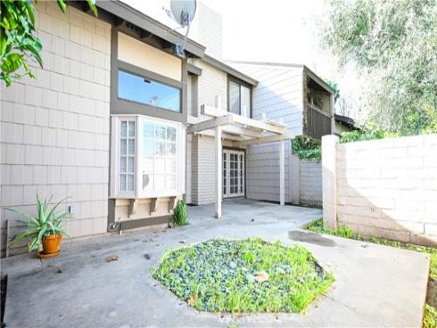 2624 N Tustin  D (141)  Avenue, Santa Ana, CA