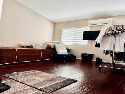 3913 W Hazard D , Santa Ana, CA