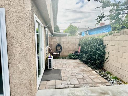 3913 W Hazard D , Santa Ana, CA