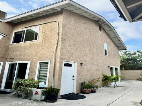 3913 W Hazard D , Santa Ana, CA