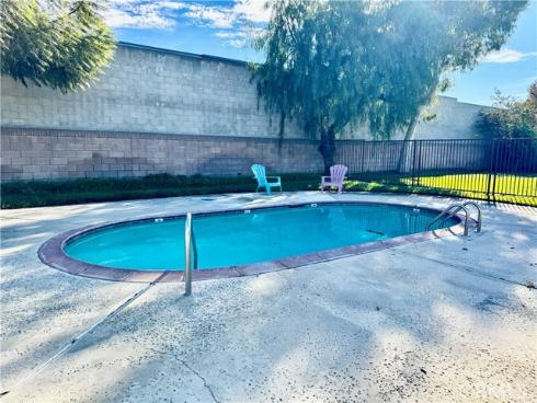 3913 W Hazard D , Santa Ana, CA