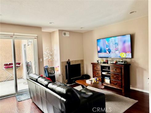 3913 W Hazard D , Santa Ana, CA