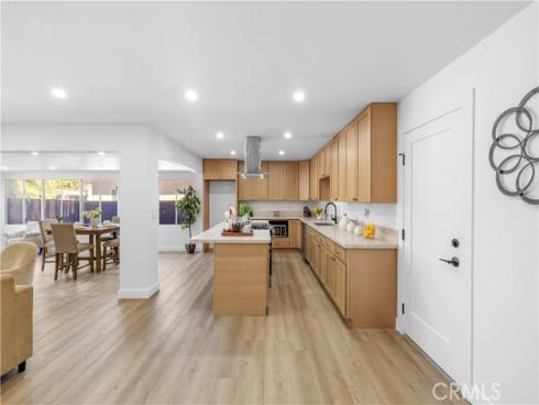 2029 W Flora  , Santa Ana, CA