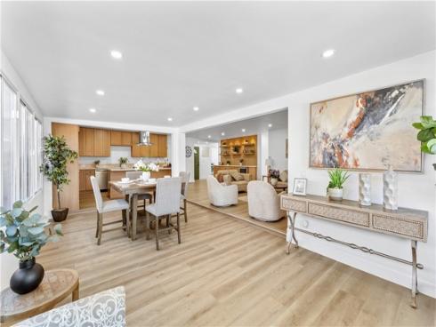 2029 W Flora  , Santa Ana, CA