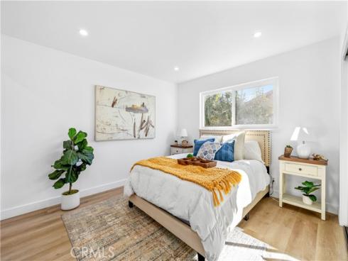 2029 W Flora  , Santa Ana, CA