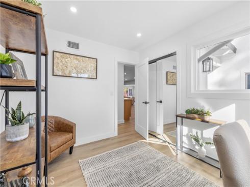 2029 W Flora  , Santa Ana, CA