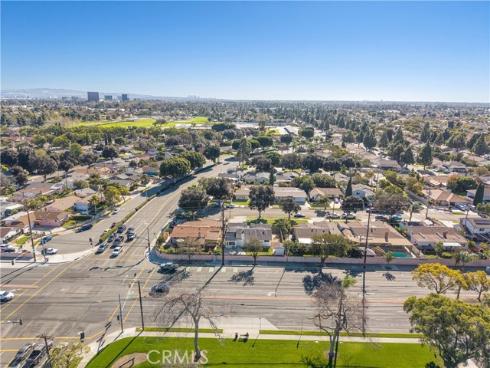 2029 W Flora  , Santa Ana, CA