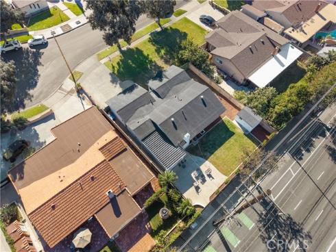 2029 W Flora  , Santa Ana, CA