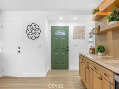 2029 W Flora  , Santa Ana, CA