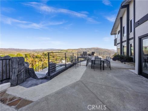 1711  Sirrine  , Santa Ana, CA