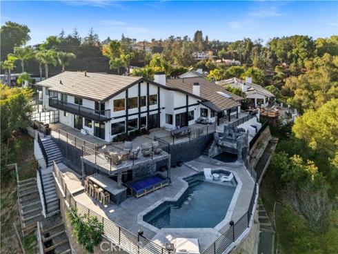 1711  Sirrine  , Santa Ana, CA