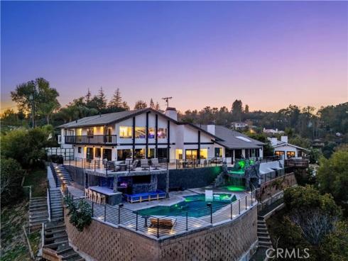 1711  Sirrine  , Santa Ana, CA