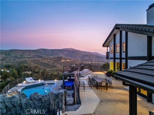 1711  Sirrine  , Santa Ana, CA