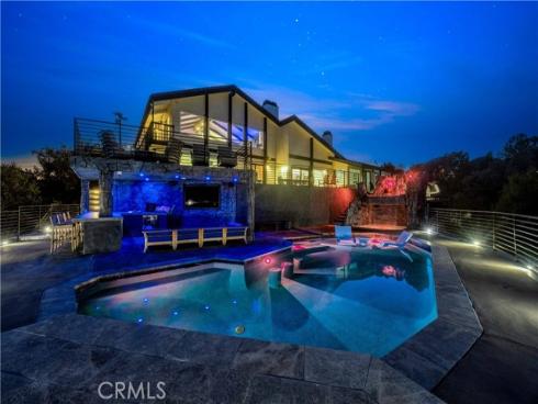 1711  Sirrine  , Santa Ana, CA