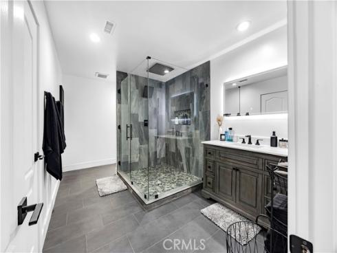 1711  Sirrine  , Santa Ana, CA