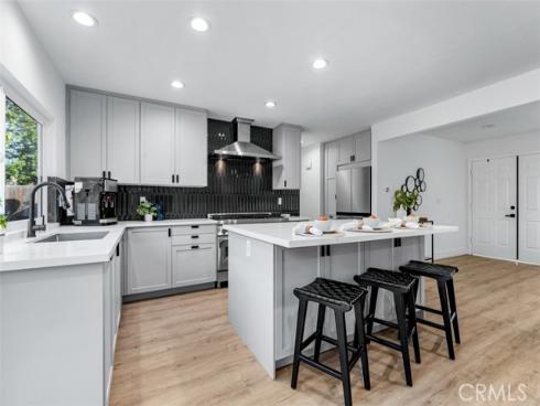 1913 W Adams , Santa Ana, CA