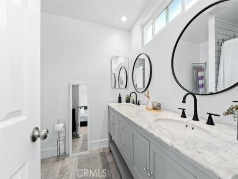 1913 W Adams , Santa Ana, CA