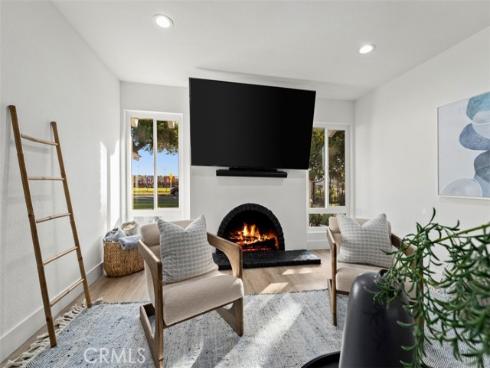 1913 W Adams , Santa Ana, CA