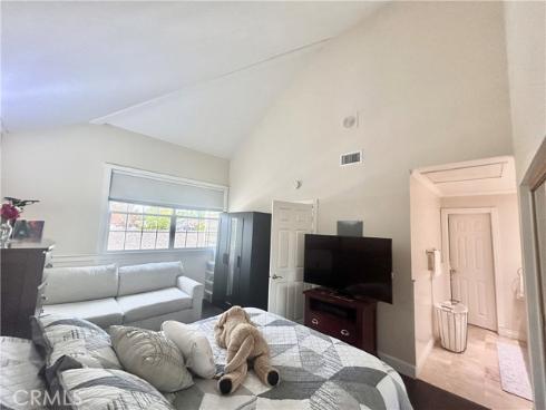 3680 S Bear 16 - J Street, Santa Ana, CA