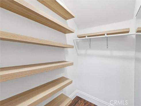 2516 W Macarthur  j , Santa Ana, CA